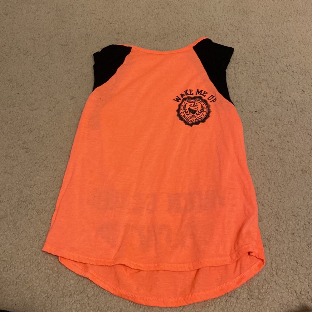 Tank top bundle - Picture 3 of 4